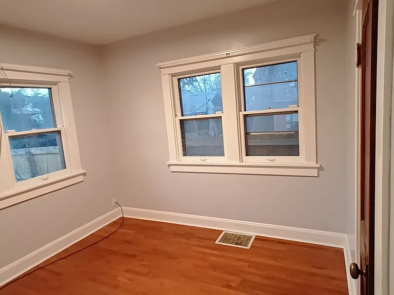 2801 Clermont St — Photo 13