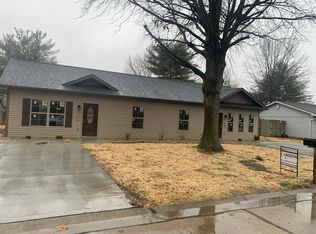 310 Red Bird St, Troy, IL 62294