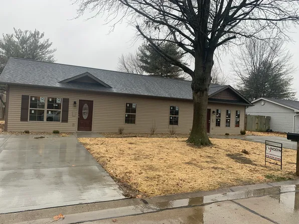 516 Gillham St, Troy, IL 62294