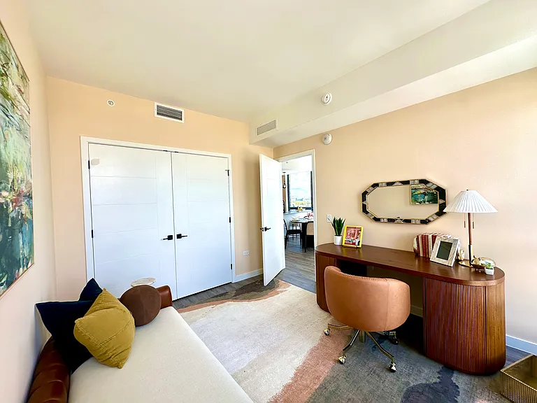 275 NW 25th St #B — Photo 14