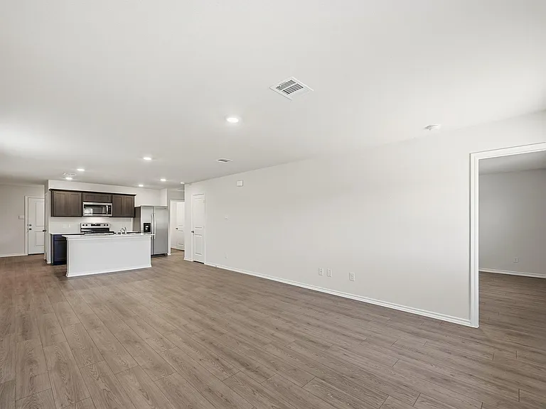 1309 Brook Ln — Photo 2
