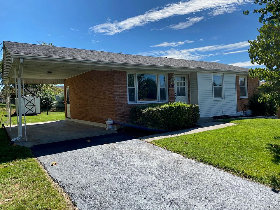 1st image of 924 Ingleside Ln