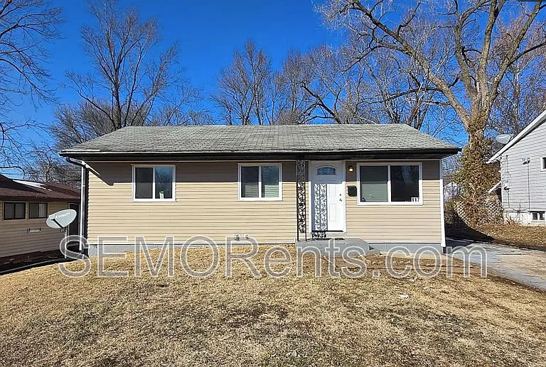 117 Glen Garry Rd — Photo 1