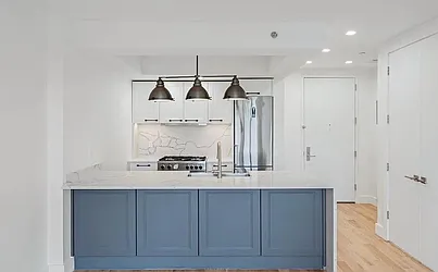 Rented by R New York