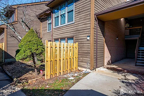 133 Oakmont Ct Photo 1