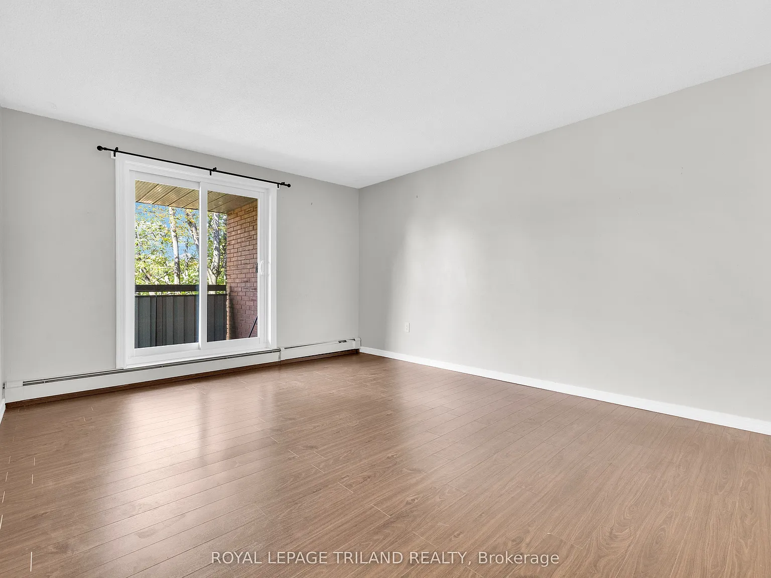 2 bed, $1,600 — Photo 2