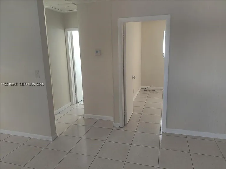 844 SW 10th St #3 — Photo 10