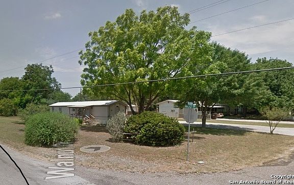 5th image of 304 Elm Dr