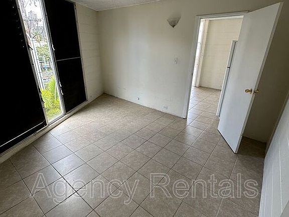 3rd image of 510 Captain Cook Ave APT 205