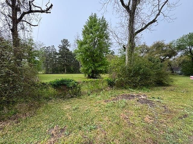 2nd image of 10685 Old Voth Rd