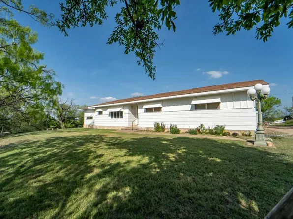 117 Pecan Retreat Dr, Albany, TX 76430