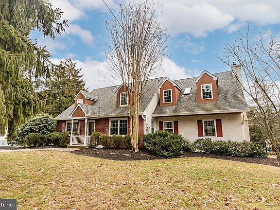 2nd image of 54 Norristown Rd