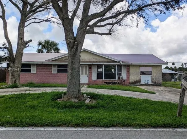 4318 Crestdale St, Palm Beach Gardens, FL 33410