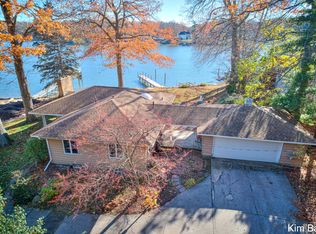 3007 Rennells Rd, Spring Lake, MI 49456