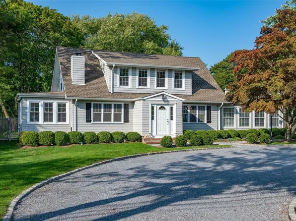 154 South Road, Westhampton, NY 11977