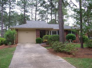 355 Pinehurst Trace Dr, Pinehurst, NC 28374