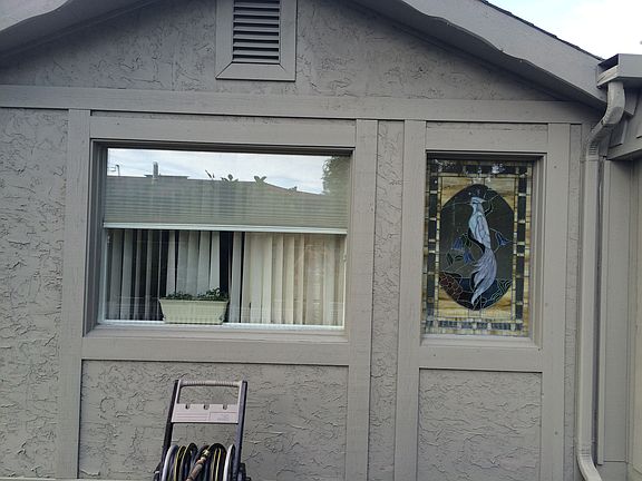 4th image of 390 Hamilton Ave