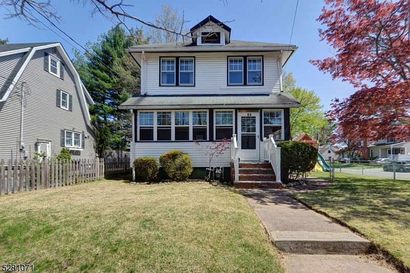1st image of 89 Clairmont Ave
