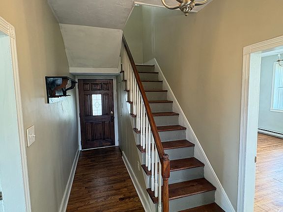 2nd image of 4710 Baptist Rd