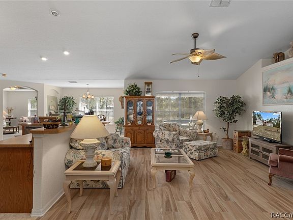 4th image of 11284 Centralia Rd