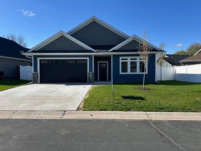 1118 Village St SE, New Prague, MN, 56071