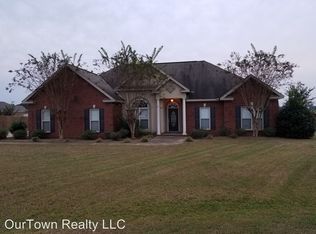 422 Summertime Pkwy, Deatsville, AL 36022