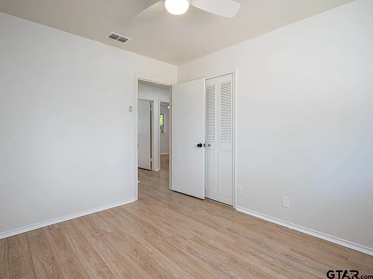509 Winchester Dr — Photo 20