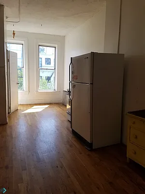 Rented by EXR | media 40