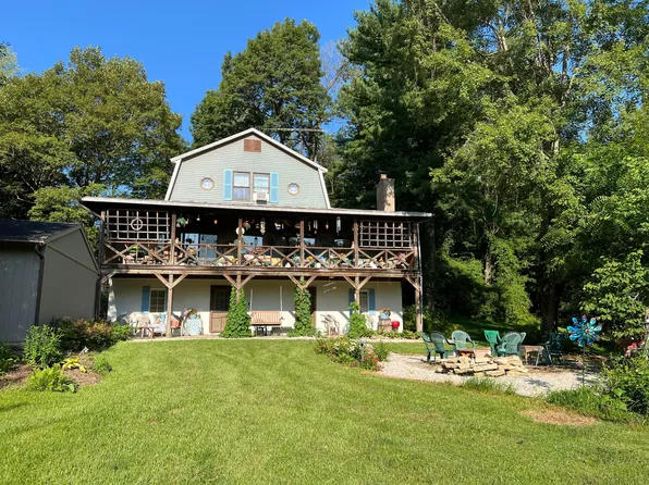 1500 N Market St, Galion, OH 44833