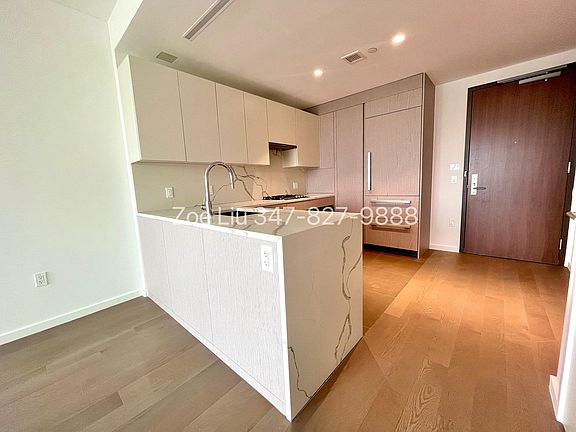 4th image of 13327 39th Ave APT 10S