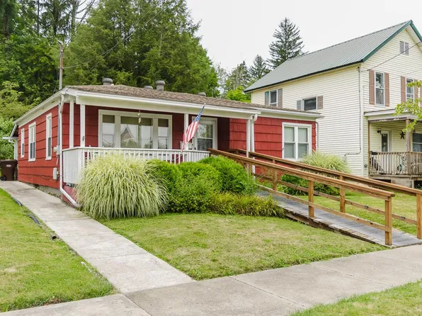 622 W Elm St, Titusville, PA 16354