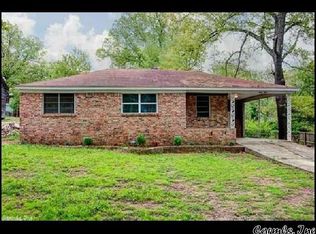 2015 Aldersgate Rd, Little Rock, AR 72205