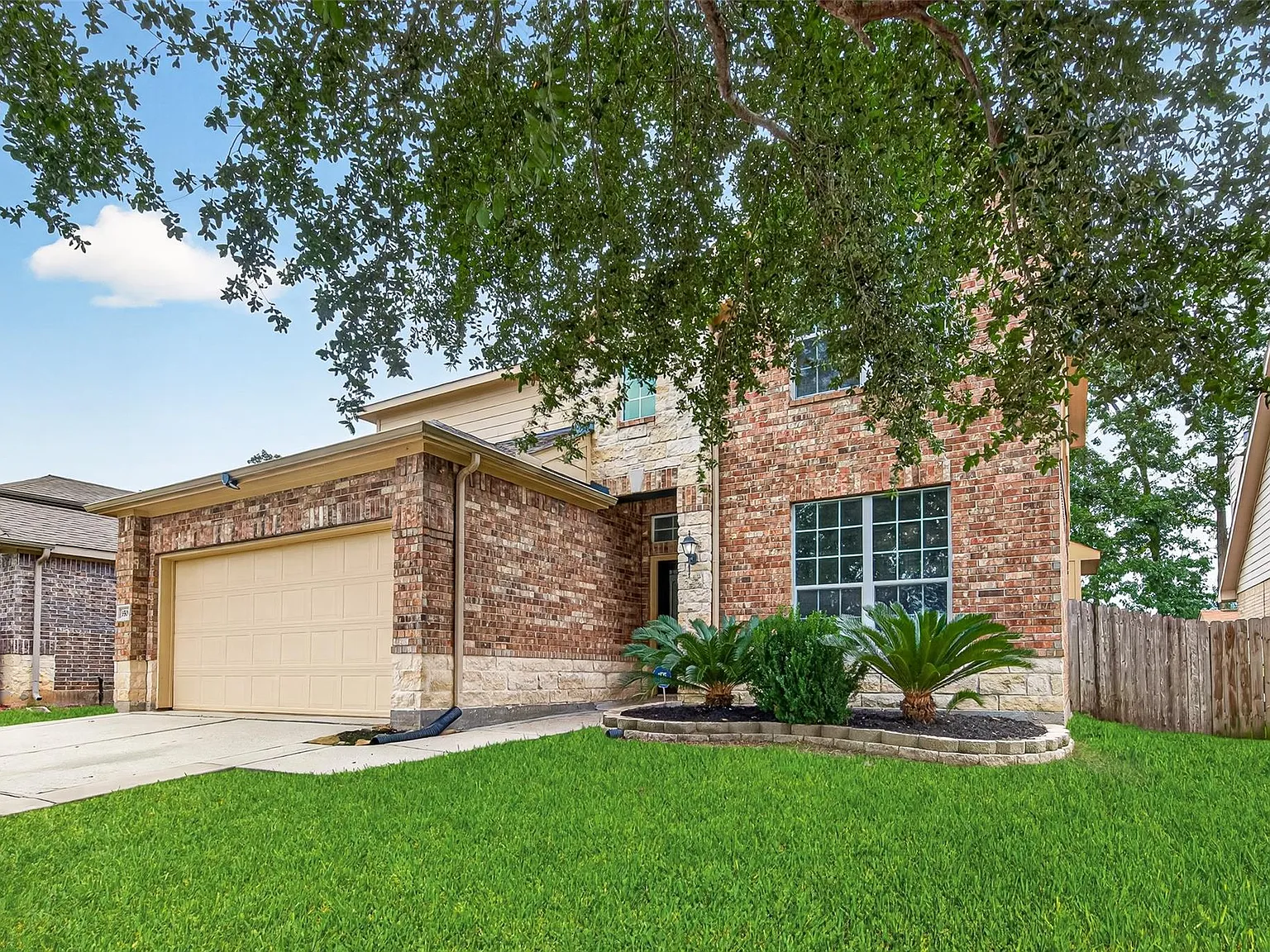 4 bed, 2.5 bath, 2676 sqft, $2,500 — Photo 4