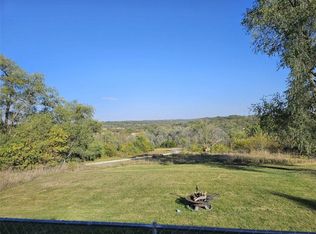 4 145th Ln, Earlham, IA 50072