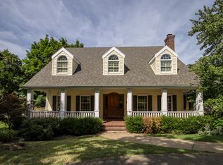 852 Paradise Ln, Huntsville, AR 72740