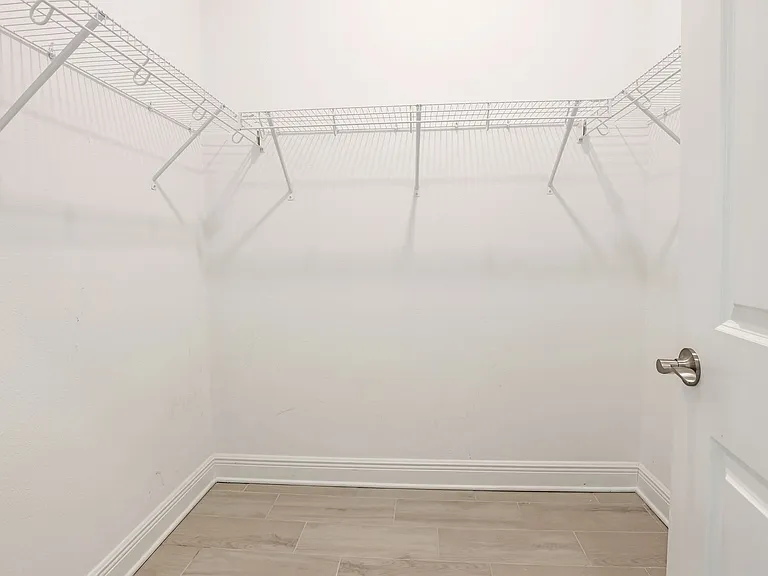 6133 Lungo Lago Dr — Photo 24