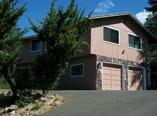 861 W Jones Creek Rd, Grants Pass, OR 97526