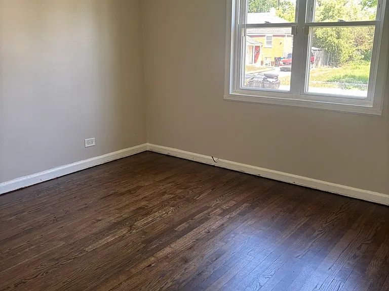 9764 S Merrion Ave — Photo 1