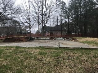 2495 Tribble Gates Dr, Loganville, GA 30052