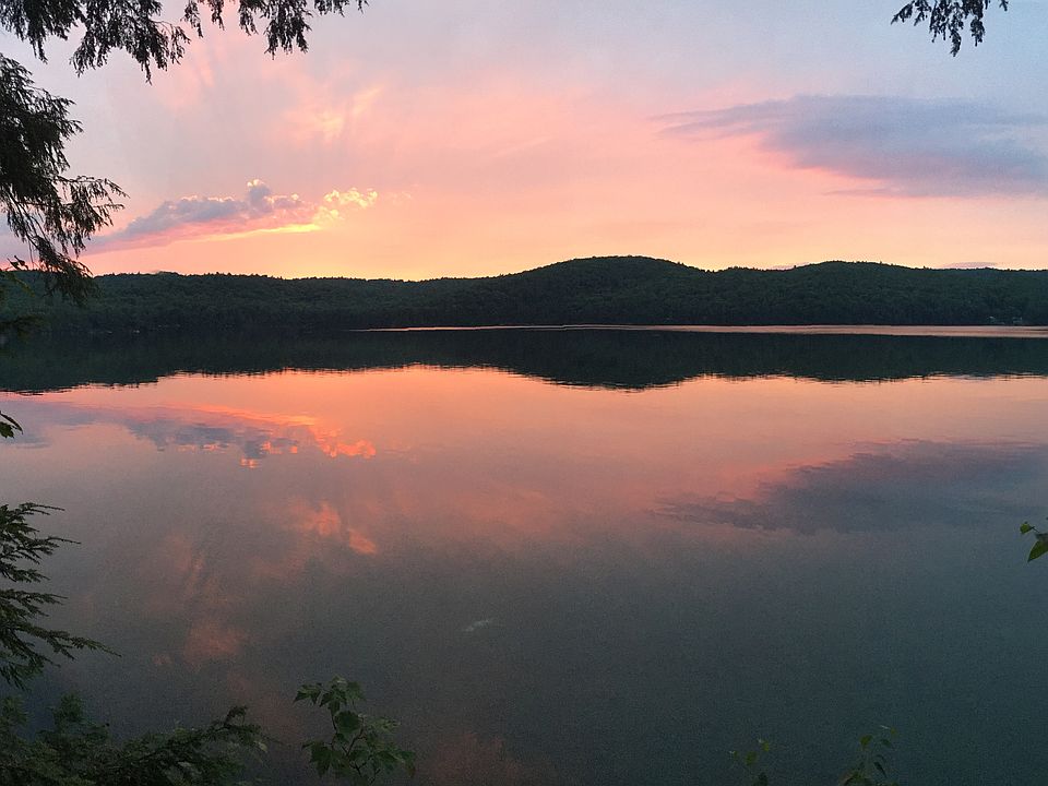 2nd image of 368 Hyatt Camp Rd