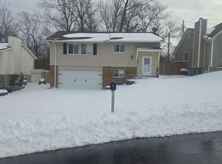 1608 Dartmouth Dr, Saint Charles, MO