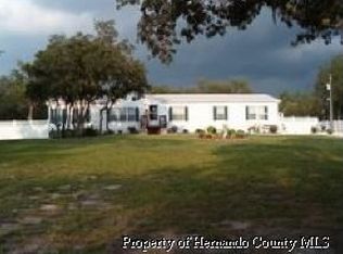 14274 Leisure Ln, Weeki Wachee, FL 34614