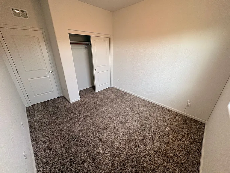947 W Payson Ave — Photo 6