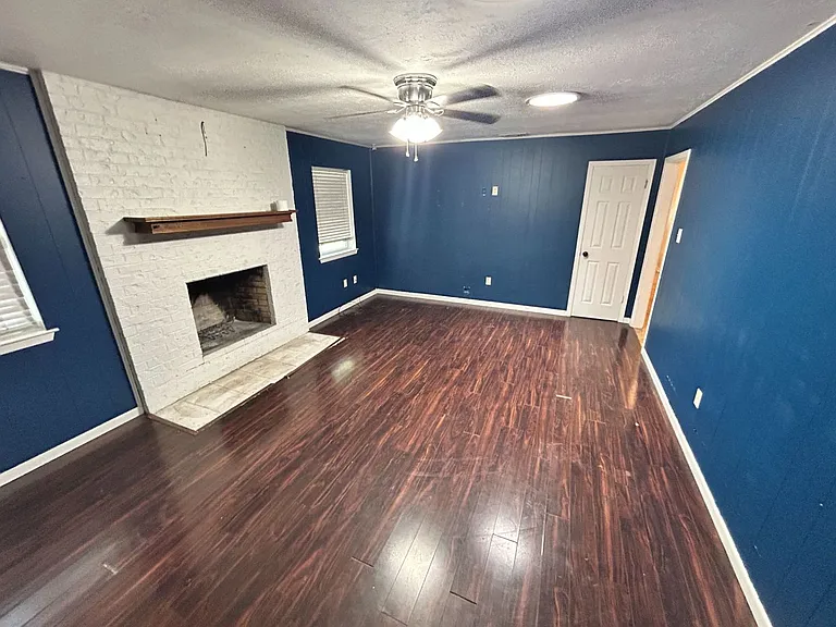 1605 Miranda Ave — Photo 7