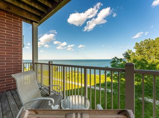 4120 S Lake Dr UNIT 367, St Francis, WI 53235