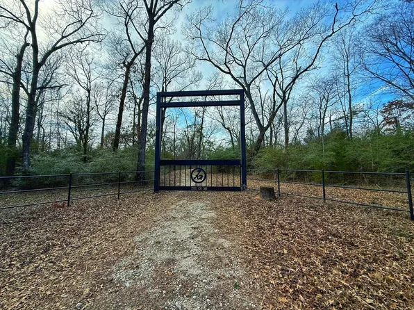 2328 County Road 301, Buffalo, TX 75831