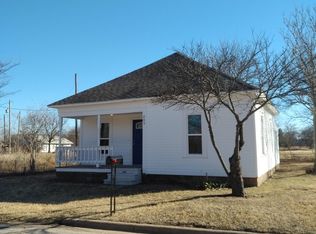 205 Dunagan St, Olney, TX 76374