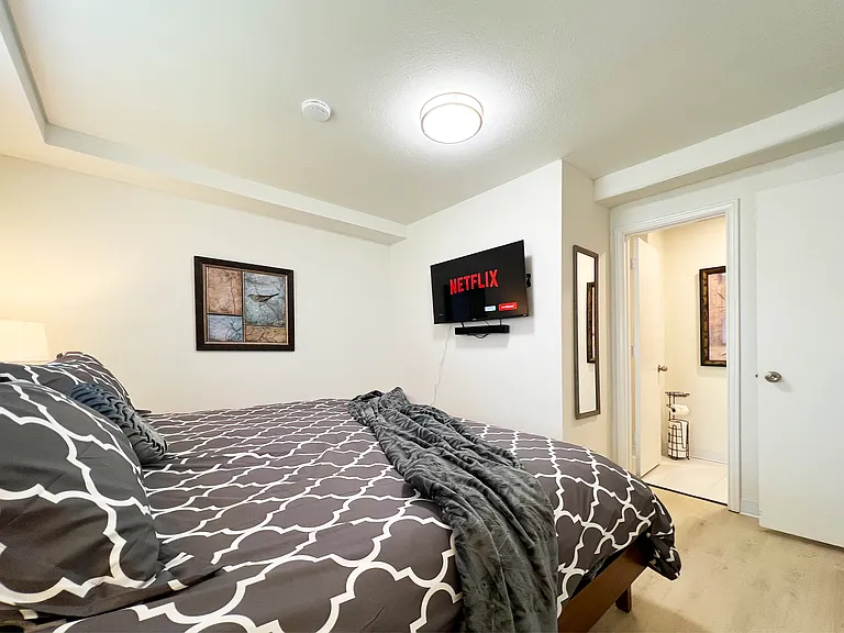 9241 Markanne Dr — Photo 27