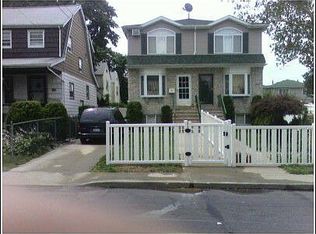 420 Clove Rd, Staten Island, NY 10310