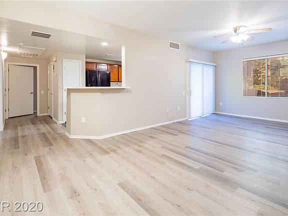 5th image of 6868 Sky Pointe Dr Unit 1086